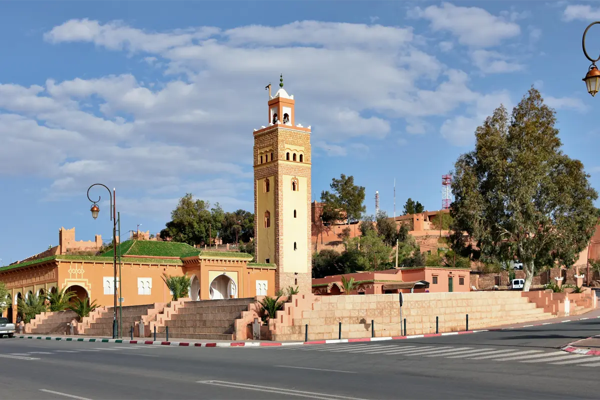 POURQUOI CHOISIR AMRIDIL CAR POUR LA LOCATION VOITURE OUARZAZATE?